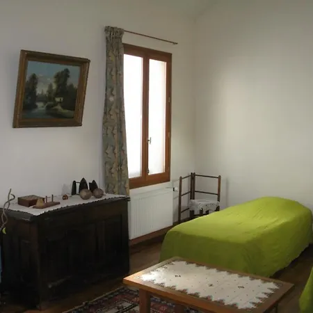 Chambres D'hotes Haut De Belleville * Paris
